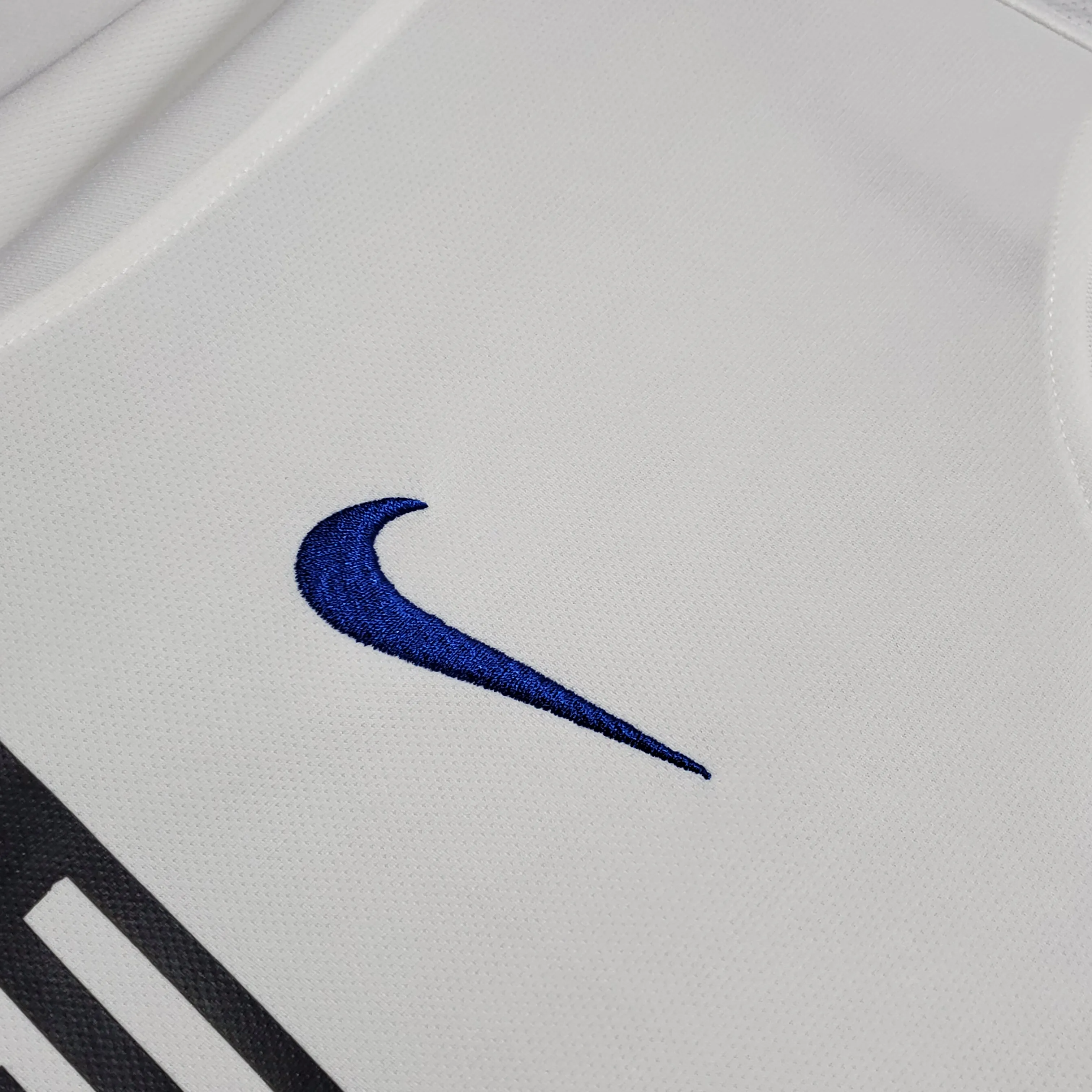 2010-2011 Inter Milan Retro Jersey Away-05 2010-2011 Inter Milan Retro Jersey Away-05