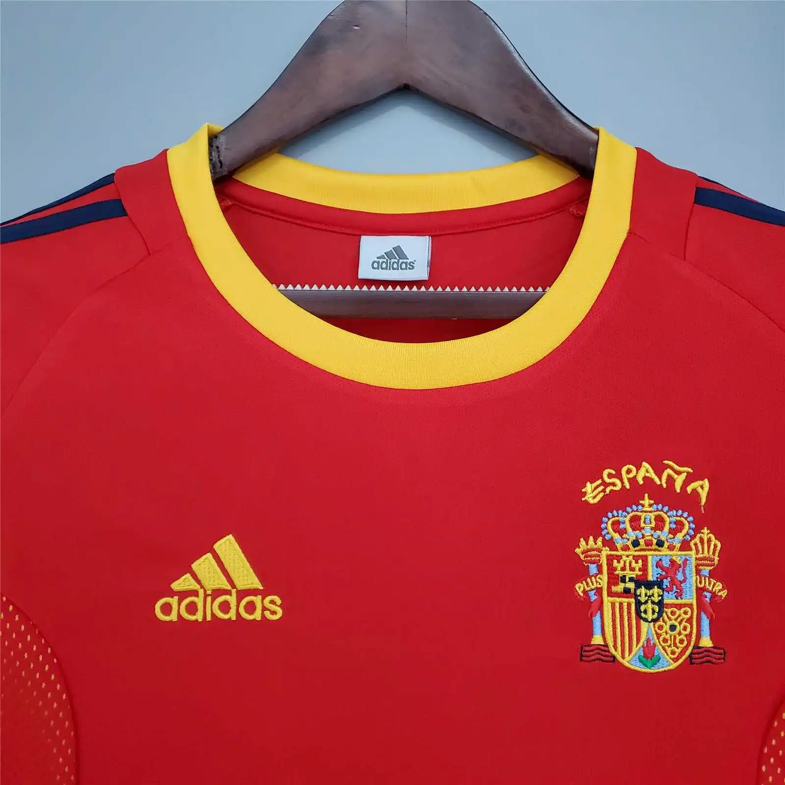 Spain Retro Jersey Home World Cup 2002-3 Spain Retro Jersey Home World Cup 2002-3
