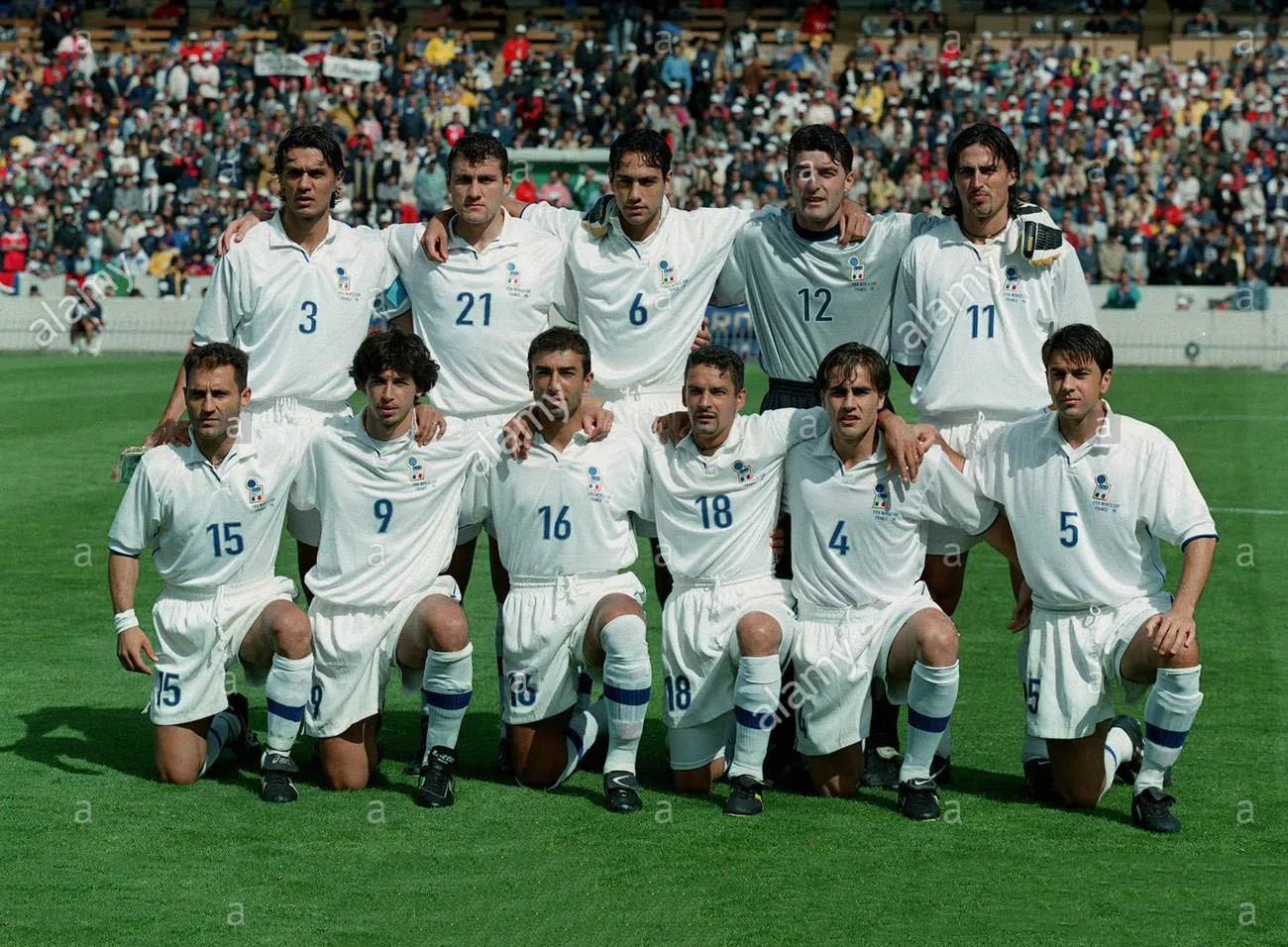 Italy Retro Jersey Away World Cup 1998-2 Italy Retro Jersey Away World Cup 1998-2