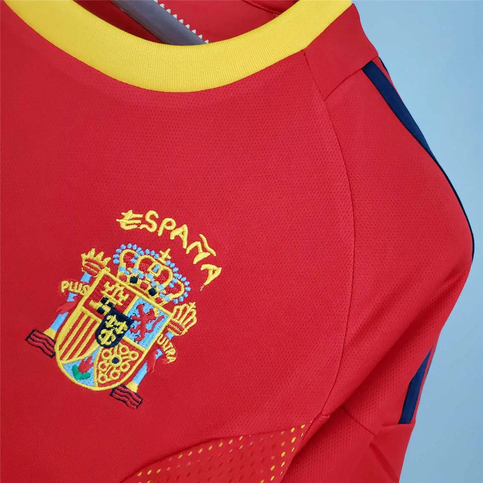 Spain Retro Jersey Home World Cup 2002-5 Spain Retro Jersey Home World Cup 2002-5