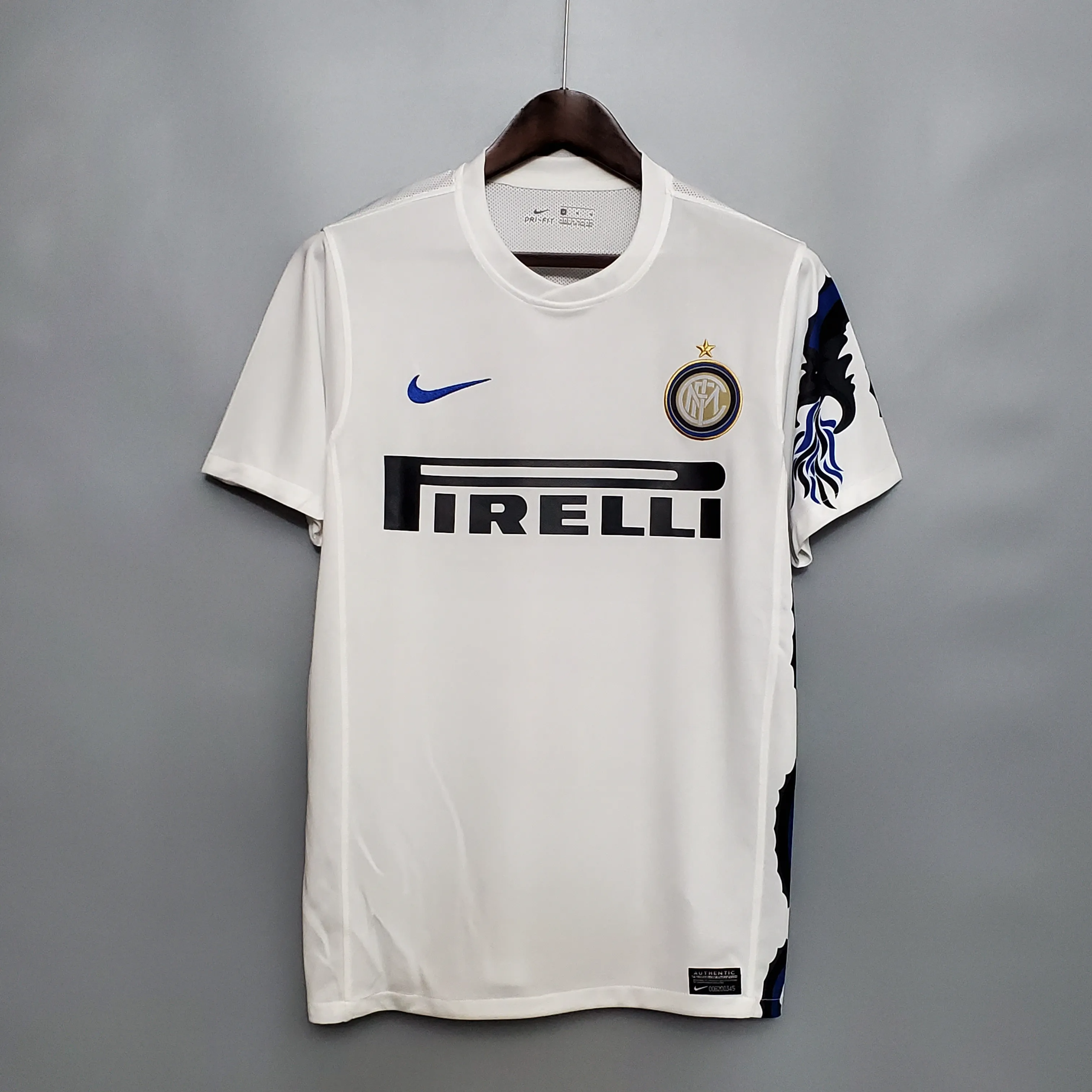 2010-2011 Inter Milan Retro Jersey Away-03 2010-2011 Inter Milan Retro Jersey Away-03
