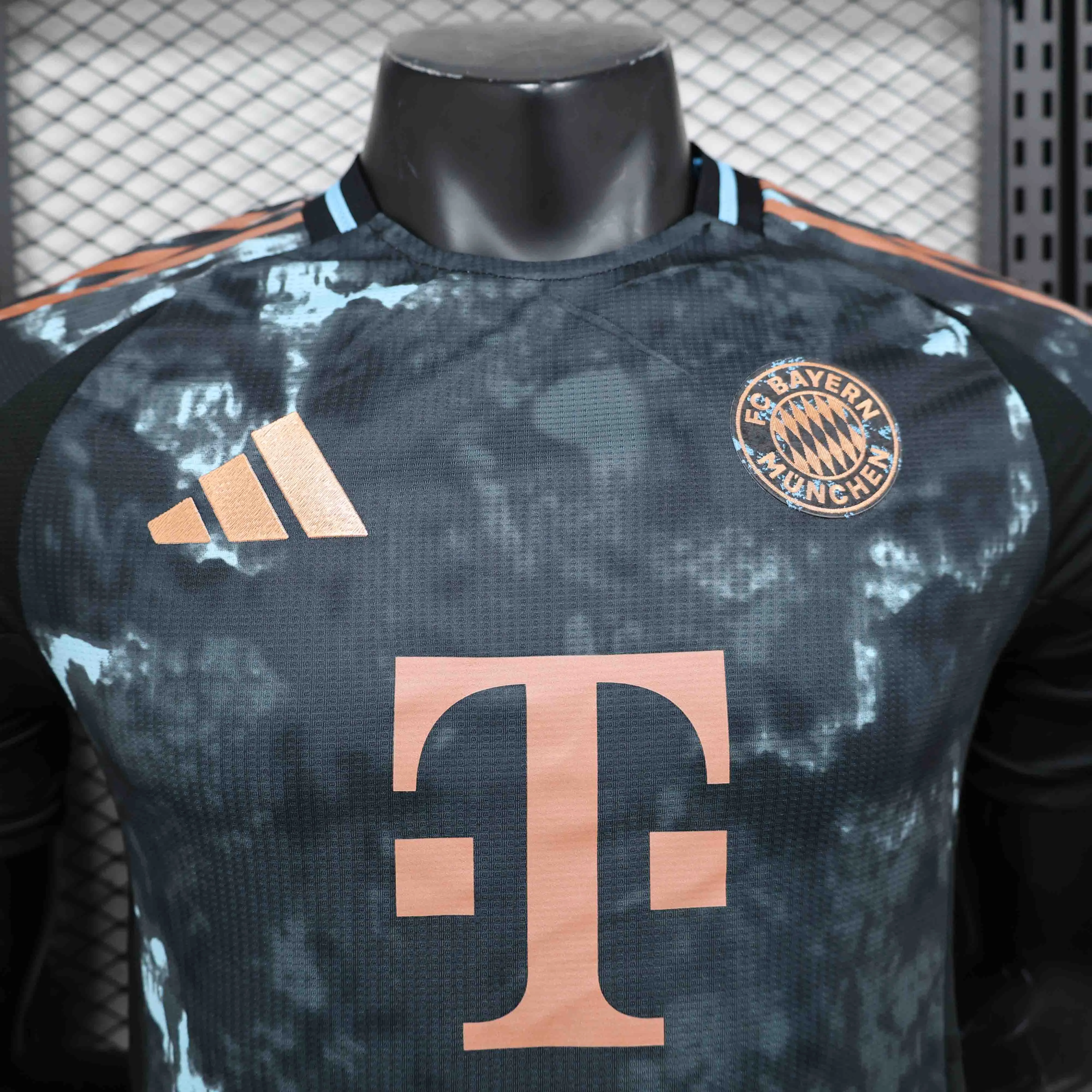 2024-2025 Bayern Munich Away Player Version Football Jersey-3