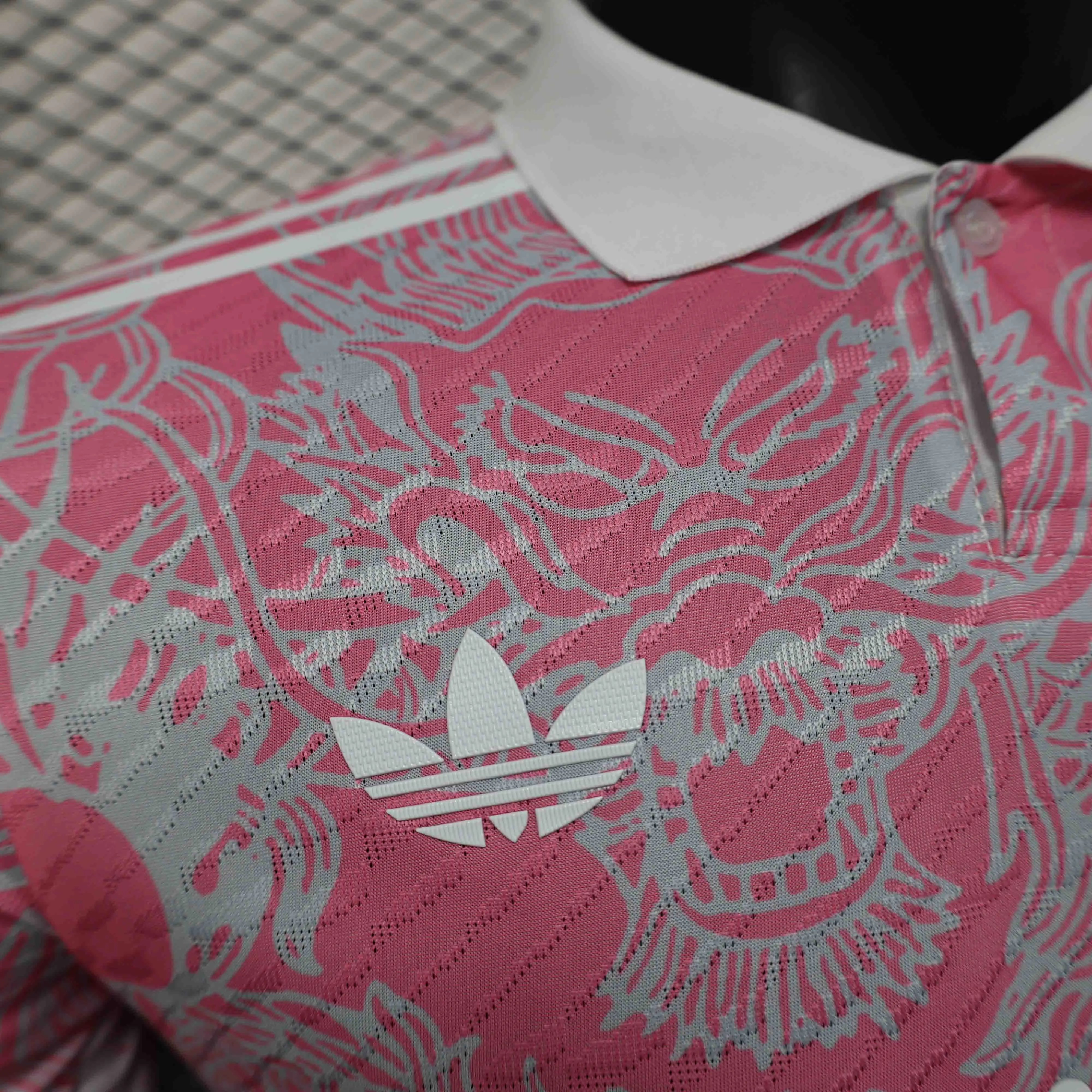 2025-2026 Real Madrid Pink Dragon Player Special Edition Football Shirt