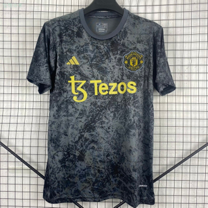 24/25 Manchester United × The Stone Roses 联名 Training Jersey - Grey-Black Splatter Graffiti & Gold Accents