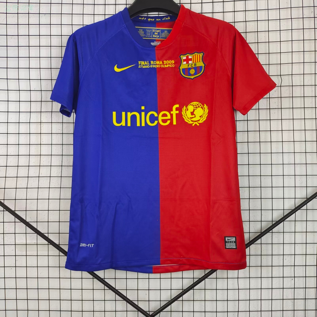 - 08/09 Barcelona Home Jersey