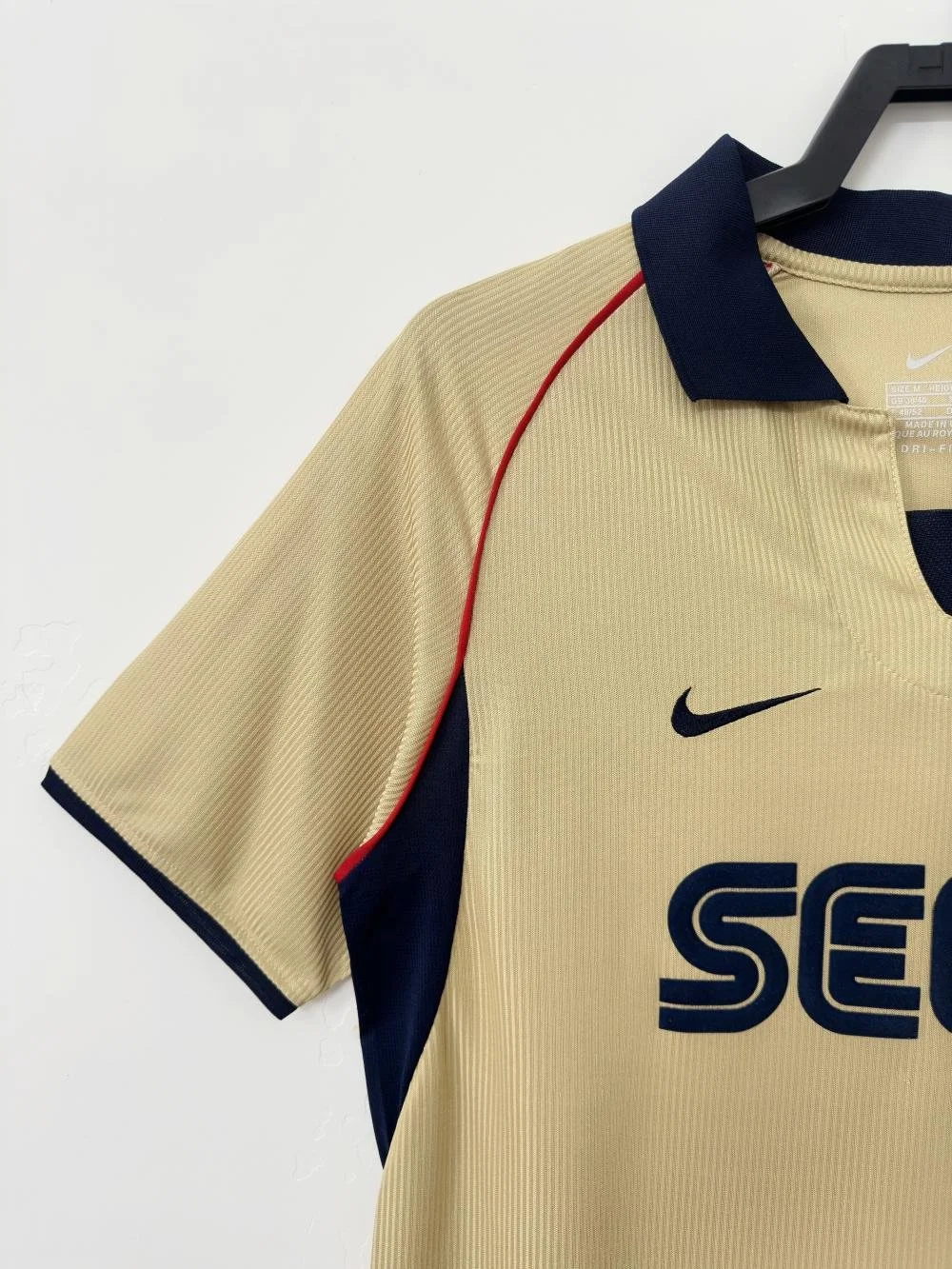 Arsenal Retro Away Football Shirt 2001-2002