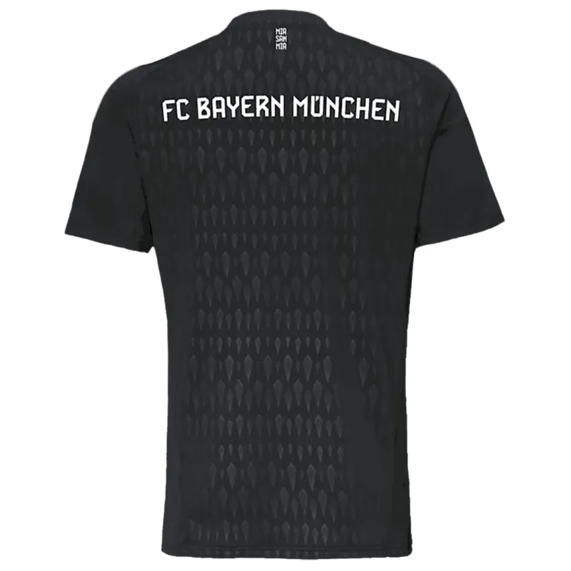 2023-2024 Bayern Munich Goalkeeper Jersey 01