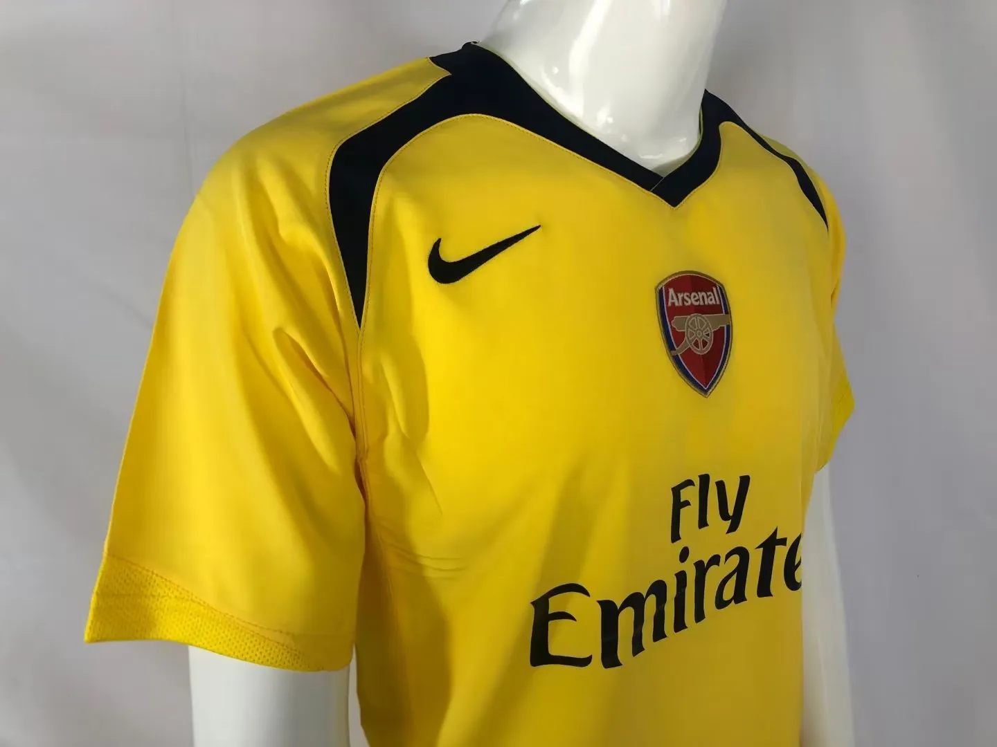 2006-2007 Arsenal Retro Away Jersey