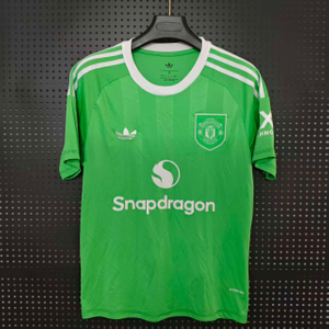 25/26 Manchester United Goalkeeper Jersey - Bright Green with White Accents & Minimalist Design