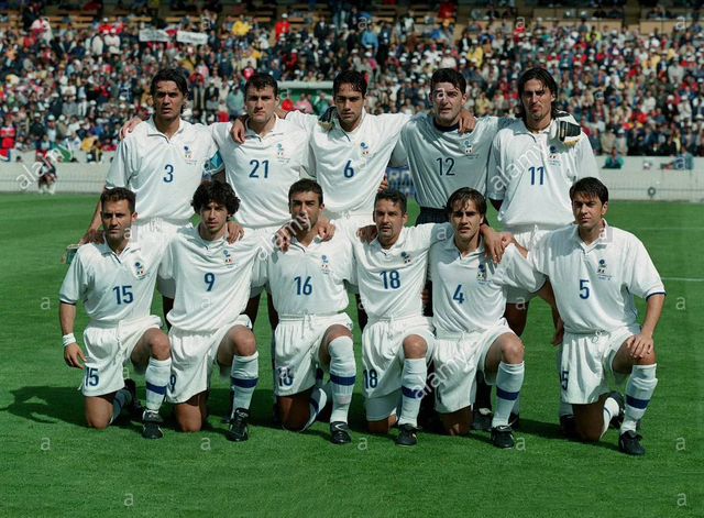 Italy Retro Jersey Away World Cup 1998
