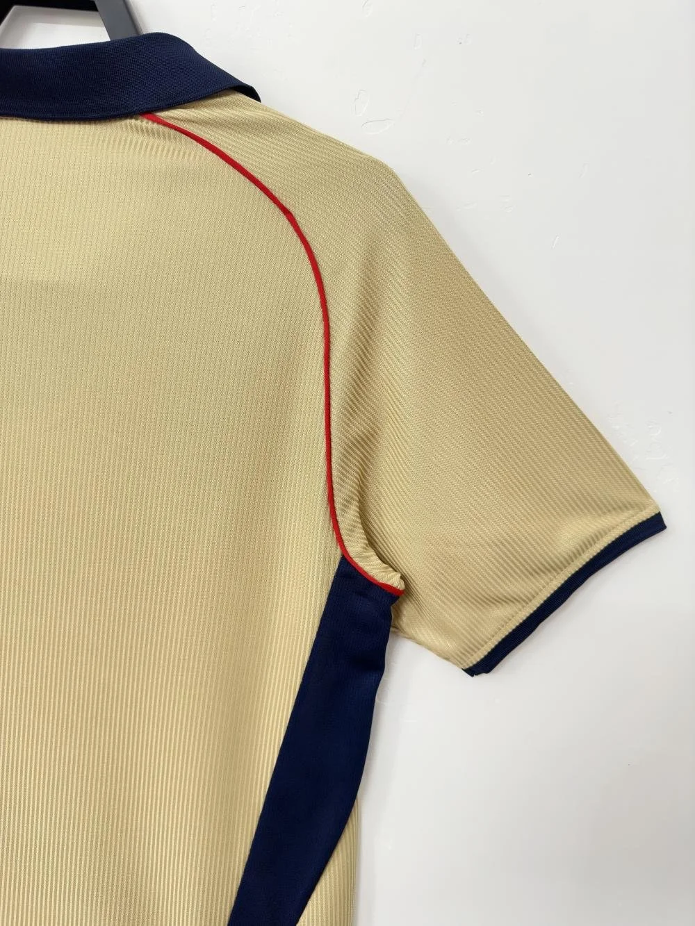 Arsenal Retro Away Football Shirt 2001-2002