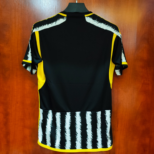 23/24 Juventus Home Jersey - Black-White Stripes with Brush Texture & Yellow Accents