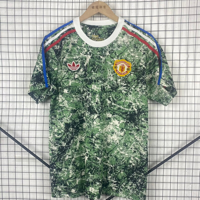 24/25 Manchester United × The Stone Roses 联名 Jersey - Green-Black-White Splatter Graffiti & Retro Trefoil