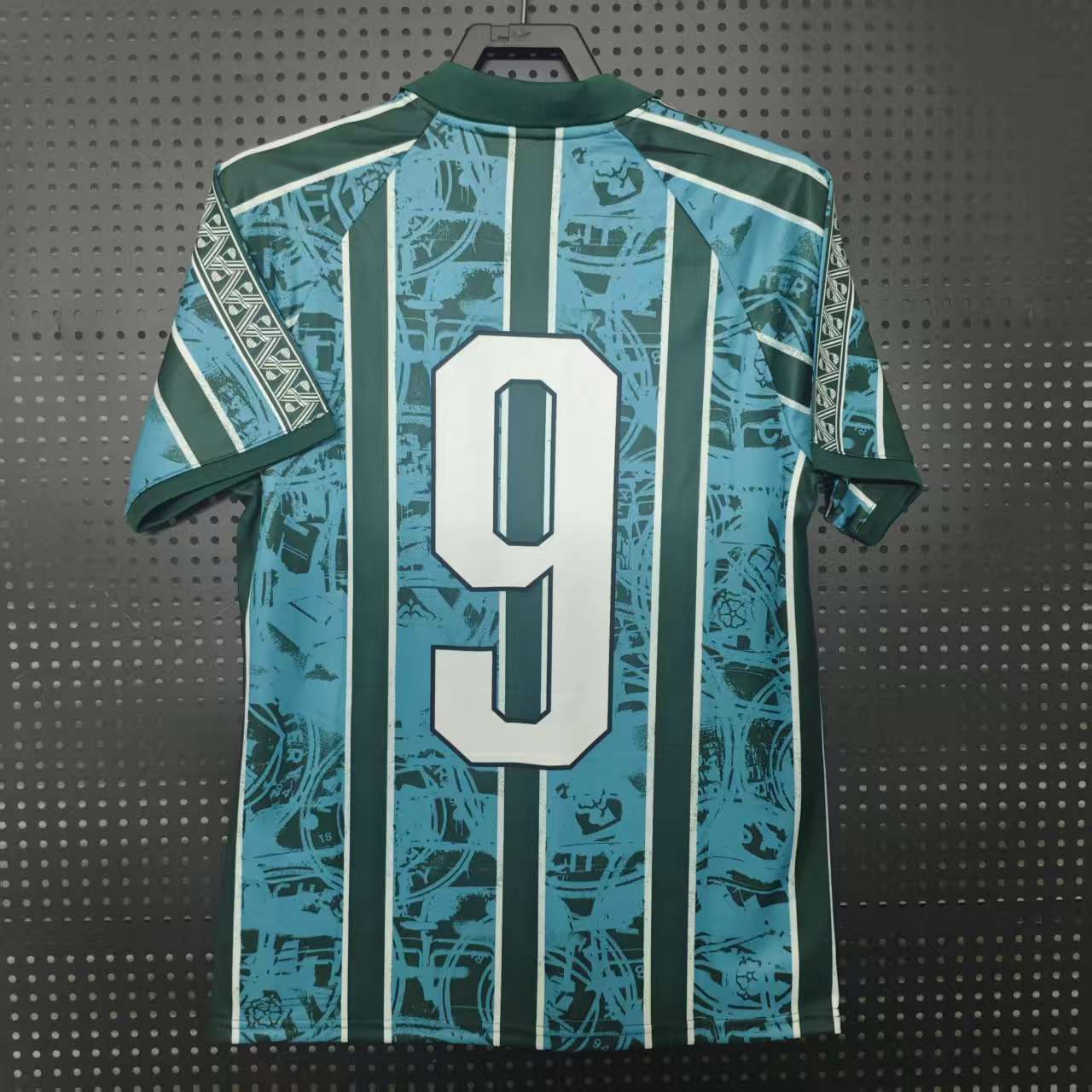 25/26 Manchester City Special Edition Jersey - Light Blue-Dark Green Stripes with Abstract Pattern & POLO Collar