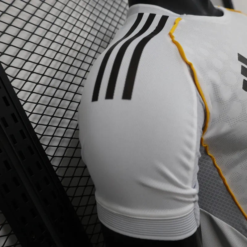 Real Madrid 2025-2026 casual white striped short sleeved shirt