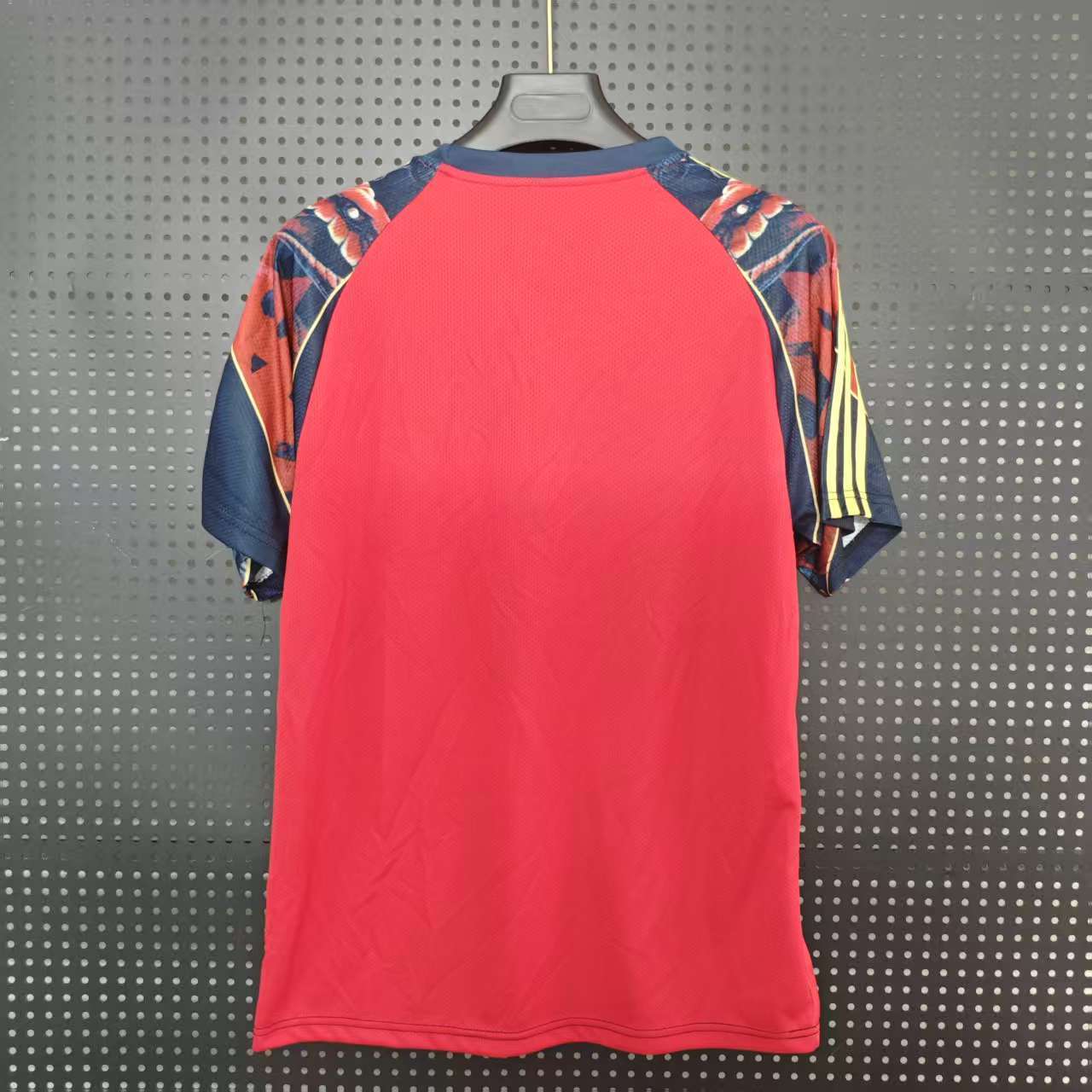 25/26 Manchester United Year of the Snake Limited Jersey - Red-Navy with Chinese Snake & Cloud Pattern