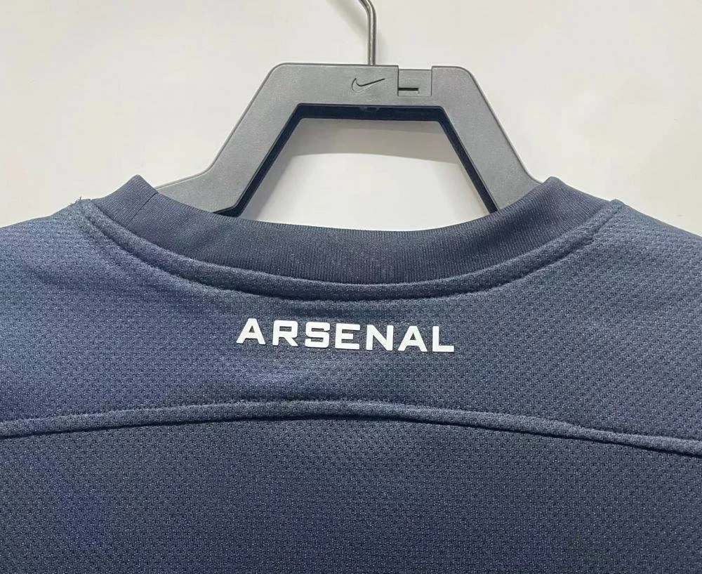 Arsenal Retro Away Football Shirt 2011-2012