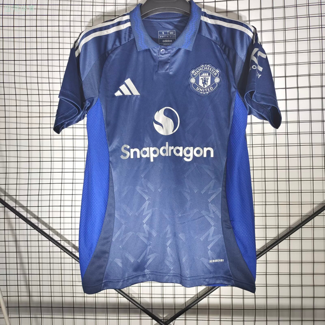 24/25 Manchester United Away Jersey - Blue Gradient with Geometric Texture & Polo Collar